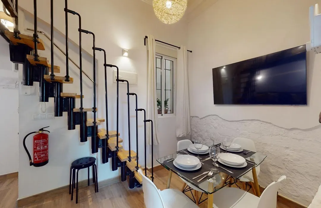 Cozy Apartment In Malasana For 4 Pax - Velarde-1